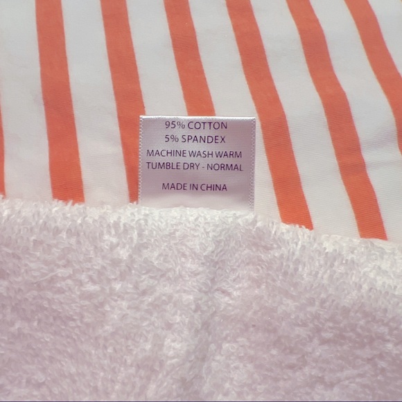 3 FOR $20 - June & January Hooded Towel - Picture 4 of 4